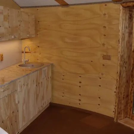 אתר קמפינג Glamp V Hluboke - Yurts And Wooden *