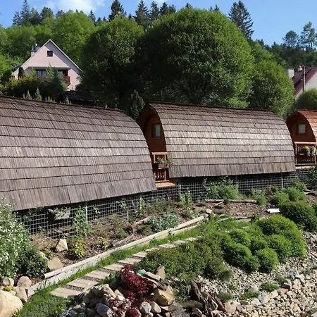 Glamp V Hluboke - Yurts And Wooden * Vsetín