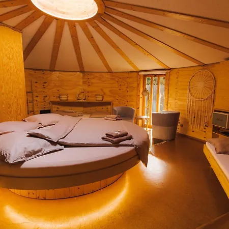 Camping Glamp V Hluboke - Yurts And Wooden