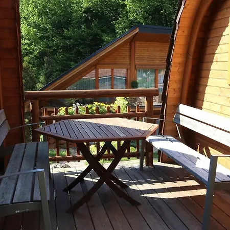 אתר קמפינג Glamp V Hluboke - Yurts And Wooden *