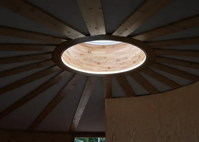 Glamp V Hluboke - Yurts And Wooden Kamp alanı