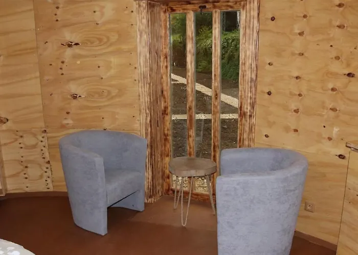 Glamp V Hluboke - Yurts And Wooden *