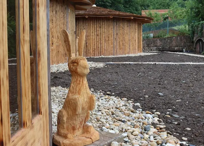 Glamp V Hluboke - Yurts And Wooden Kamp alanı *