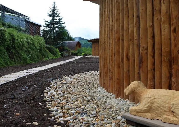 Kamp alanı Glamp V Hluboke - Yurts And Wooden Vsetín