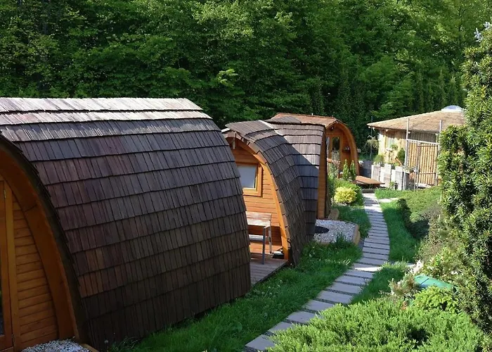 Glamp V Hluboke - Yurts And Wooden Kamp alanı
